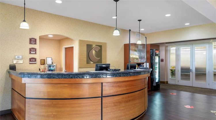 Comfort Suites Eugene Lobby