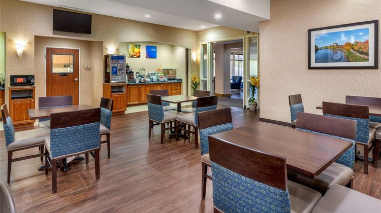 Comfort Suites Eugene Restaurant