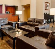 Quality Inn & Suites Lobby