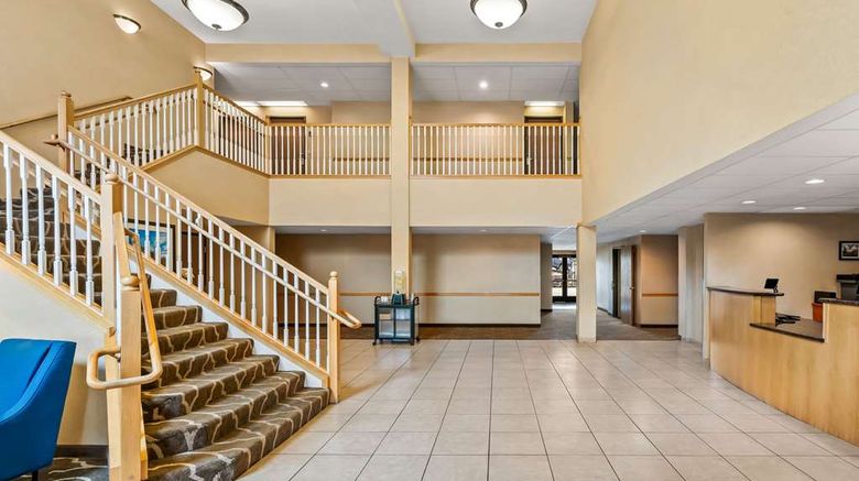 <b>Comfort Inn and Suites Hermiston South Lobby</b>. Images powered by <a href="https://iceportal.shijigroup.com/" title="IcePortal" target="_blank">IcePortal</a>.