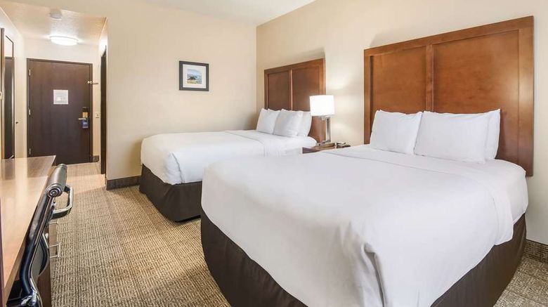 <b>Comfort Inn Newport Room</b>. Images powered by <a href="https://iceportal.shijigroup.com/" title="IcePortal" target="_blank">IcePortal</a>.