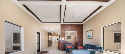 Comfort Inn Newport Lobby