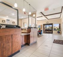 Comfort Inn Newport Lobby