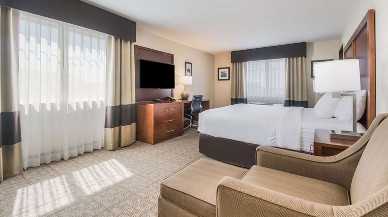 <b>Comfort Inn Newport Suite</b>. Images powered by <a href="https://iceportal.shijigroup.com/" title="IcePortal" target="_blank">IcePortal</a>.