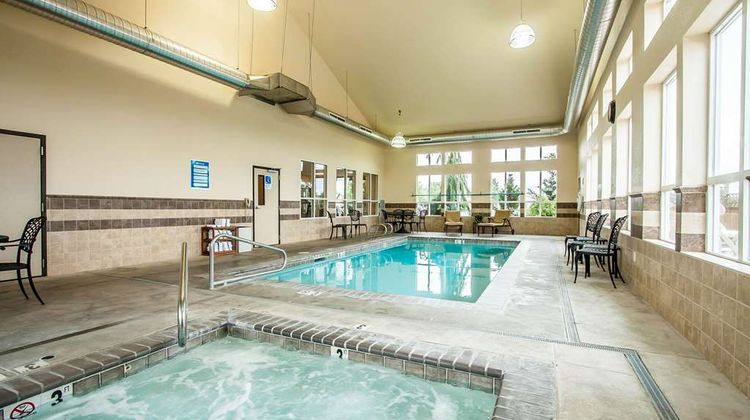 Comfort Inn & Suites Pool