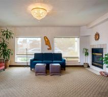 Comfort Inn & Suites Lobby