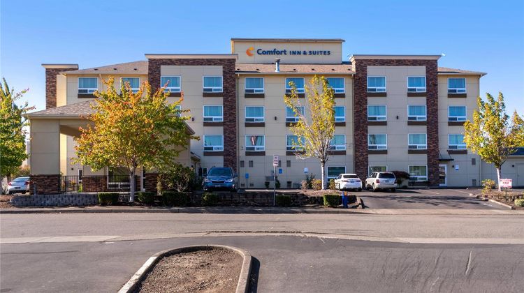 Comfort Inn & Suites Exterior
