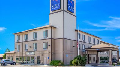 Sleep Inn & Suites