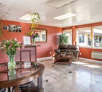 Rodeway Inn Lobby