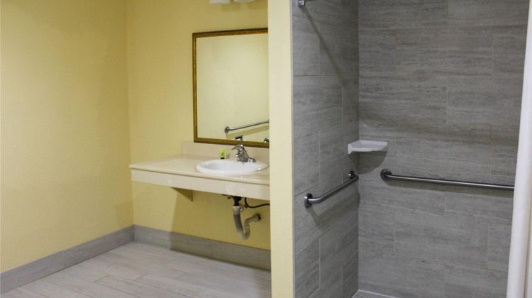 Rodeway Inn Room