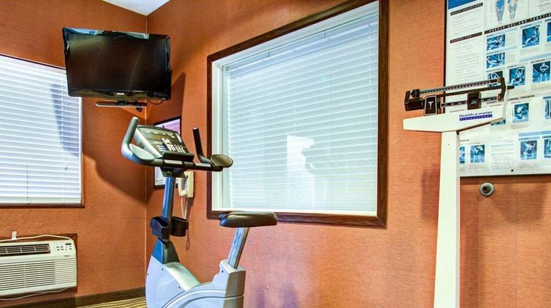 <b>Quality Inn Florence Health</b>. Images powered by <a href="https://iceportal.shijigroup.com/" title="IcePortal" target="_blank">IcePortal</a>.