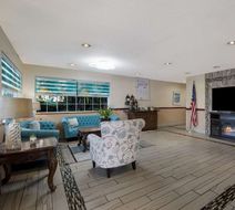 Quality Inn & Suites Lobby