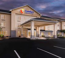 Comfort Inn & Suites Exterior