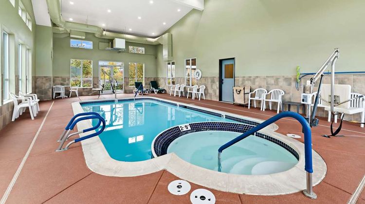 Comfort Inn & Suites Pool