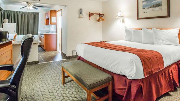 Rodeway Inn Newport Room