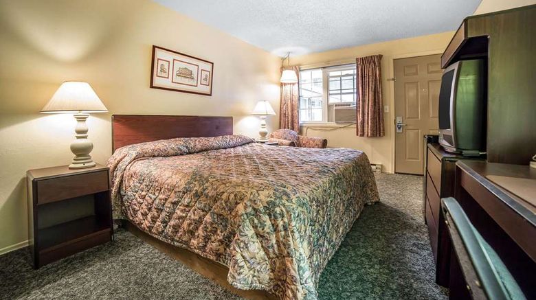 <b>Rodeway Inn La Grande Island City Room</b>. Images powered by <a href="https://iceportal.shijigroup.com/" title="IcePortal" target="_blank">IcePortal</a>.