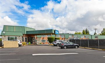 Rodeway Inn & Suites