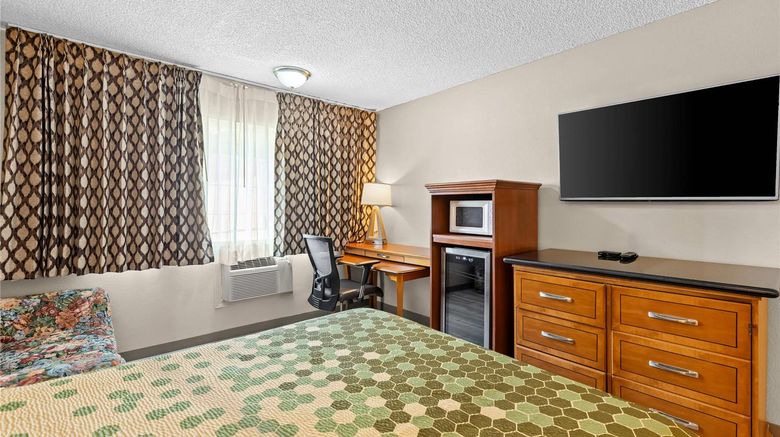 <b>Rodeway Inn & Suites Room</b>. Images powered by <a href="https://iceportal.shijigroup.com/" title="IcePortal" target="_blank">IcePortal</a>.