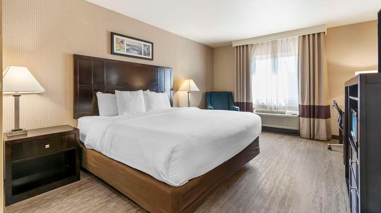 <b>Comfort Inn Troutdale-Portland East Room</b>. Images powered by <a href="https://iceportal.shijigroup.com/" title="IcePortal" target="_blank">IcePortal</a>.