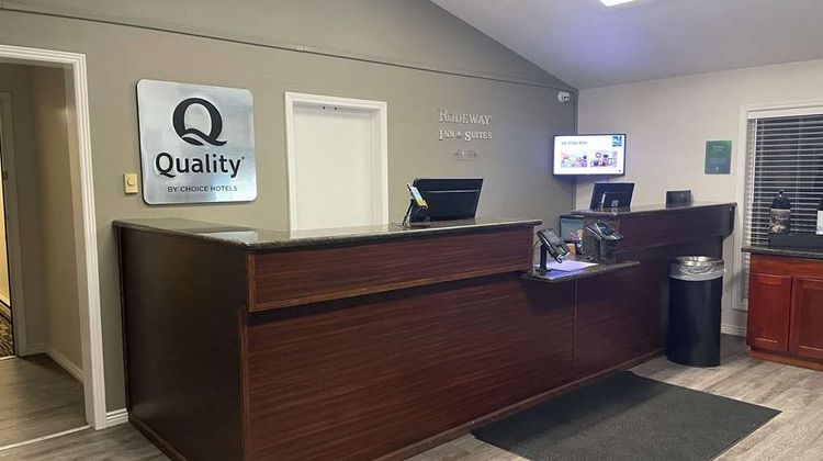 Quality Inn Lobby