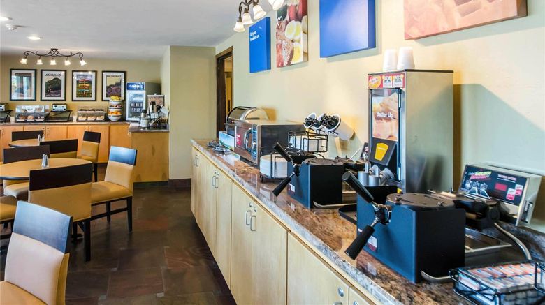 <b>Comfort Inn & Suites Ashland Restaurant</b>. Images powered by <a href="https://iceportal.shijigroup.com/" title="IcePortal" target="_blank">IcePortal</a>.