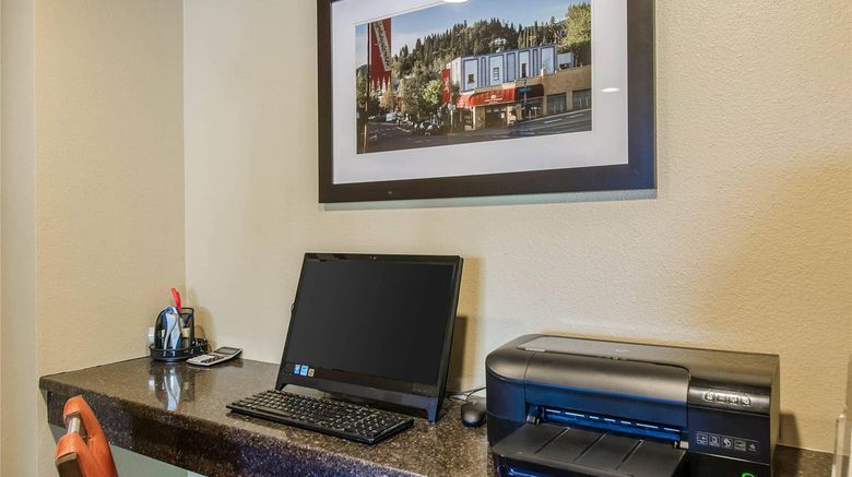 <b>Comfort Inn & Suites Ashland Other</b>. Images powered by <a href="https://iceportal.shijigroup.com/" title="IcePortal" target="_blank">IcePortal</a>.