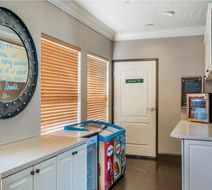 Elizabeth Oceanfront Suites-Ascend Hotel Lobby