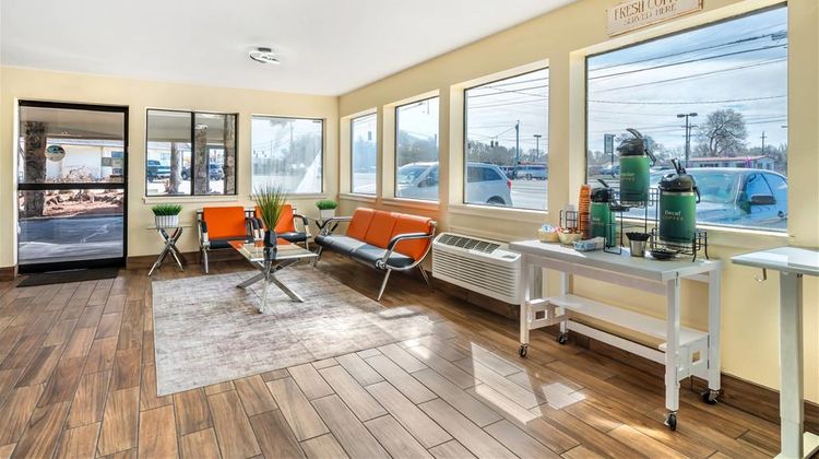 Quality Inn Klamath Falls Lobby