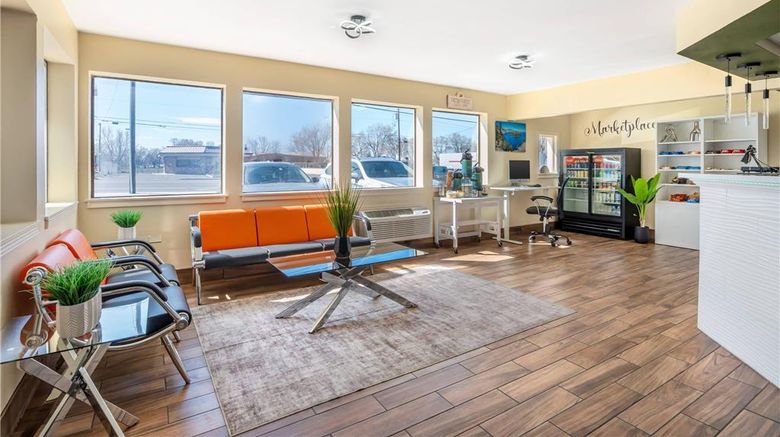 <b>Quality Inn Klamath Falls Lobby</b>. Images powered by <a href="https://iceportal.shijigroup.com/" title="IcePortal" target="_blank">IcePortal</a>.