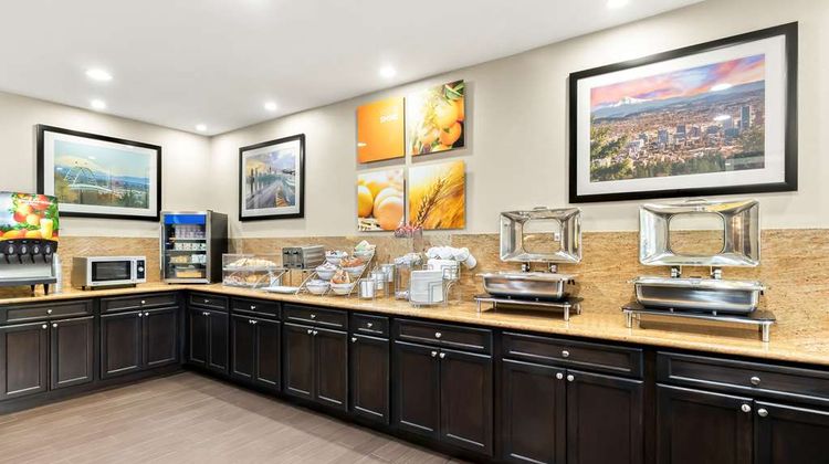 Comfort Suites Portland Airport Restaurant
