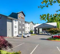 Comfort Suites Portland Airport Exterior