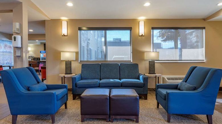 <b>Comfort Inn, Roseburg Lobby</b>. Images powered by <a href="https://iceportal.shijigroup.com/" title="IcePortal" target="_blank">IcePortal</a>.