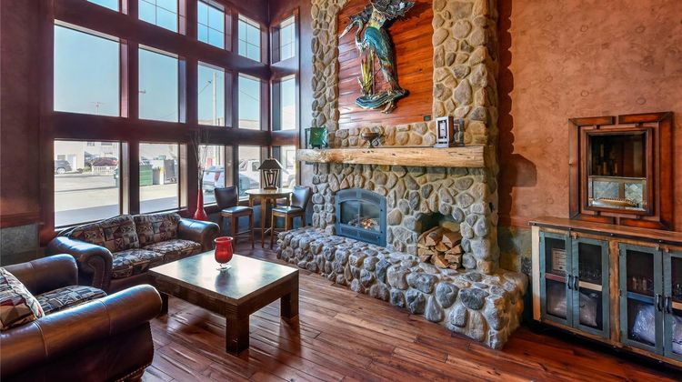 The Kathryn Riverfront Inn Lobby