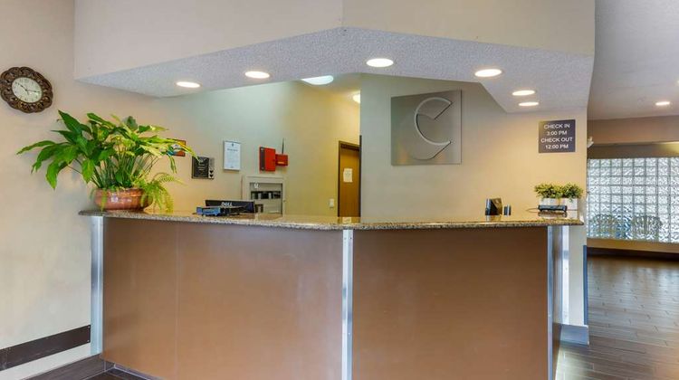 Comfort Inn South Lobby