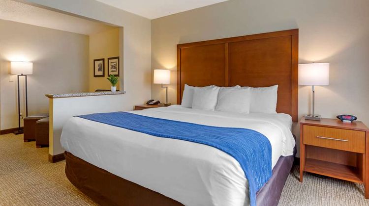 Comfort Inn South Suite