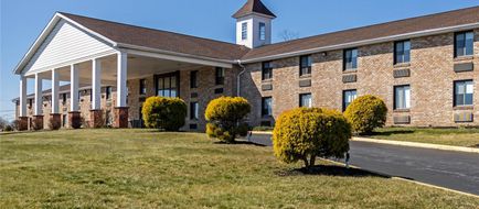 Quality Inn Exterior