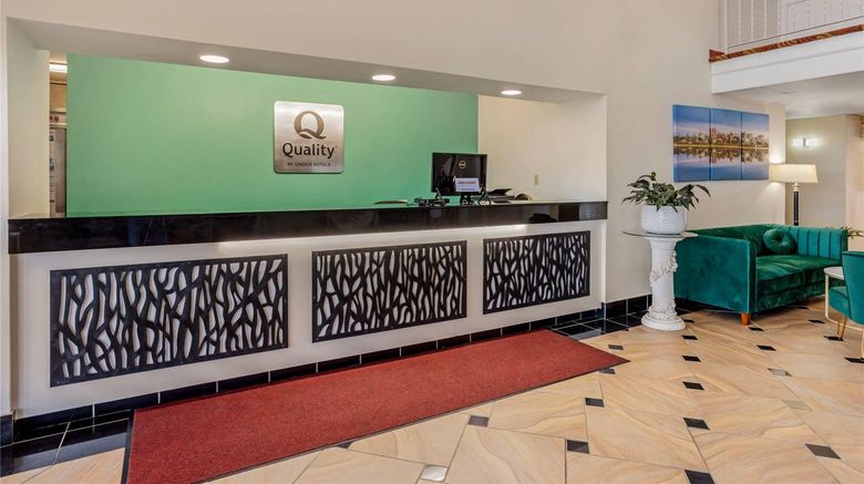 <b>Quality Inn Lobby</b>. Images powered by <a href="https://iceportal.shijigroup.com/" title="IcePortal" target="_blank">IcePortal</a>.