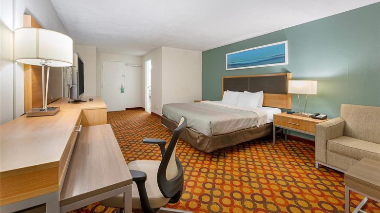 <b>Quality Inn Room</b>. Images powered by <a href="https://iceportal.shijigroup.com/" title="IcePortal" target="_blank">IcePortal</a>.