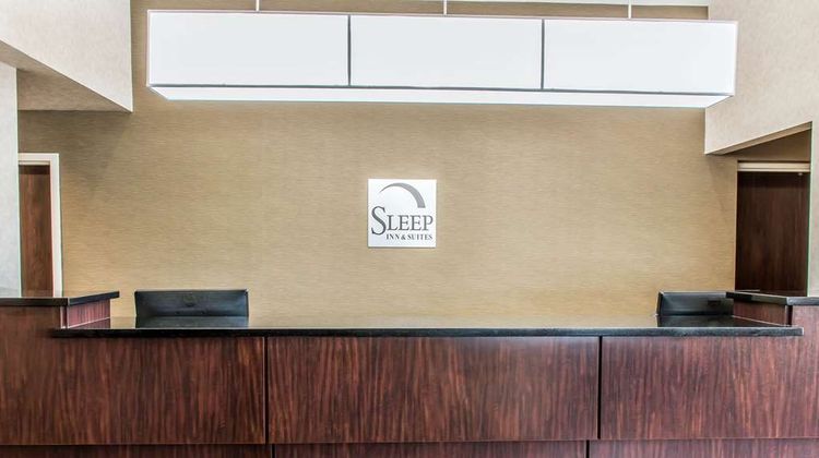 Sleep Inn & Suites Lobby