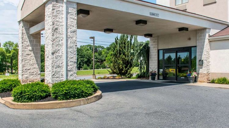 Sleep Inn & Suites Exterior