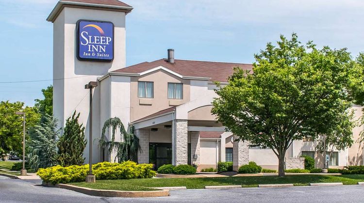 Sleep Inn & Suites Exterior