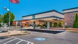 Quality Inn and Suites York East Exterior
