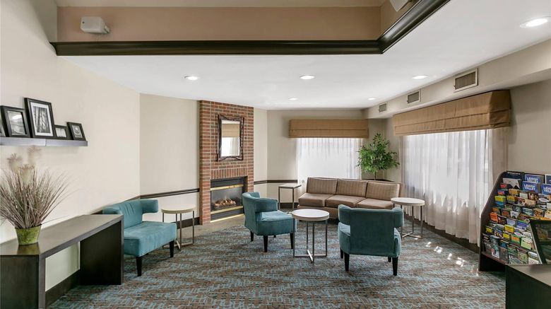 <b>Sleep Inn Lobby</b>. Images powered by <a href="https://iceportal.shijigroup.com/" title="IcePortal" target="_blank">IcePortal</a>.