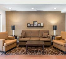MainStay Suites Pittsburgh Airport Lobby