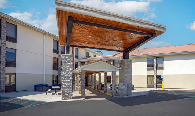 Comfort Inn West Hazleton Exterior