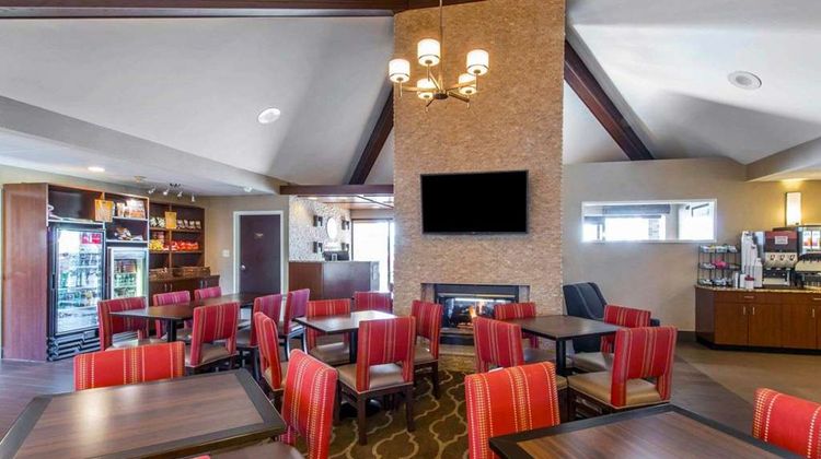 Comfort Inn & Suites Erie Restaurant