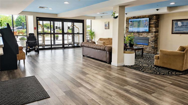 Remembrance Inn Lobby
