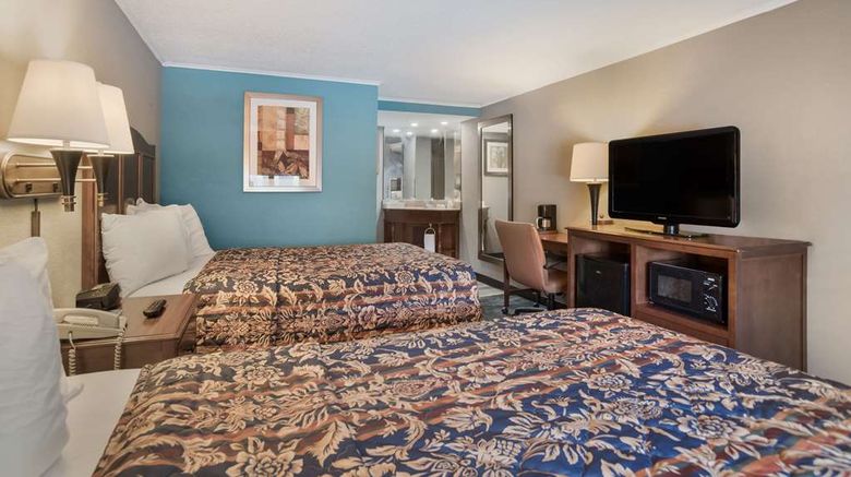 <b>Rodeway Inn Carlisle North Room</b>. Images powered by <a href="https://iceportal.shijigroup.com/" title="IcePortal" target="_blank">IcePortal</a>.