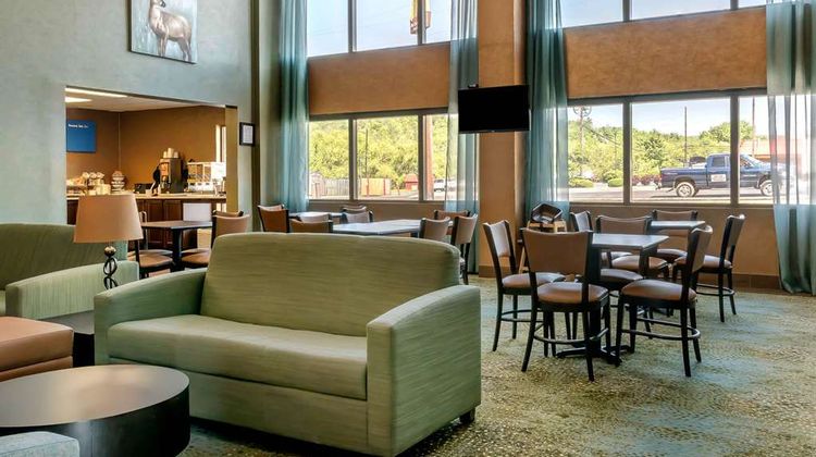 Comfort Inn Pine Grove Lobby