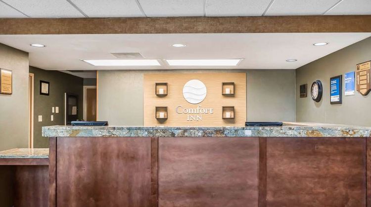 Comfort Inn Pine Grove Lobby